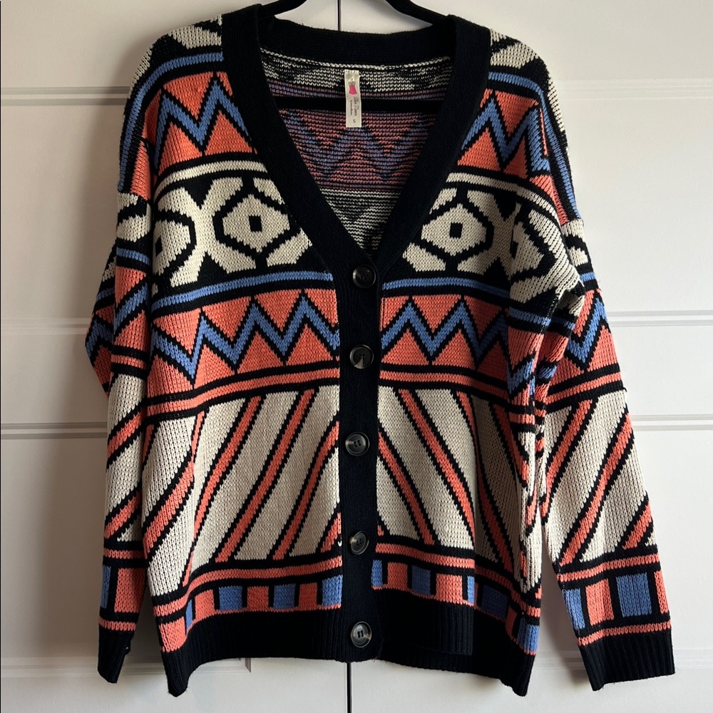 Geometric Button Cardigan‎